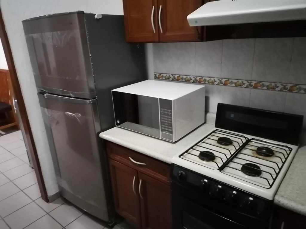 Bonita casa amueblada para 12 personas a 3 Kms del centro Cuernavaca
