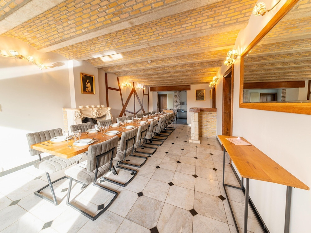 Villa Les Charmes Premium villa for 20 guests