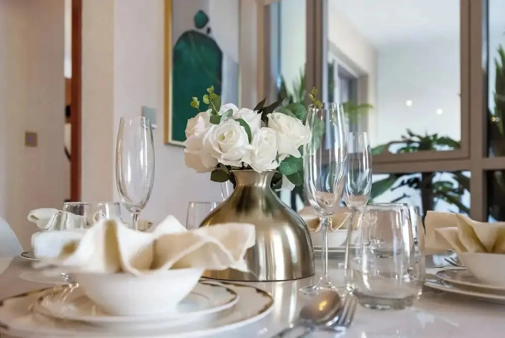 Durrani Homes - Designer 2BR Apt with stunning Burj Khalifa and Fountain View