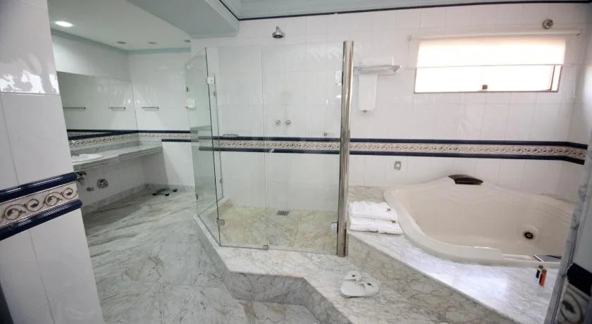 Mavil Plaza Hotel