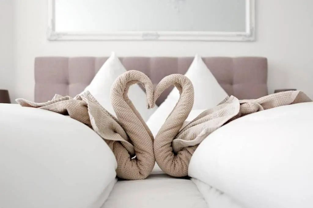 SC 6 Cozy Family & Business Flair welcomes you - Rockchair Apartments
