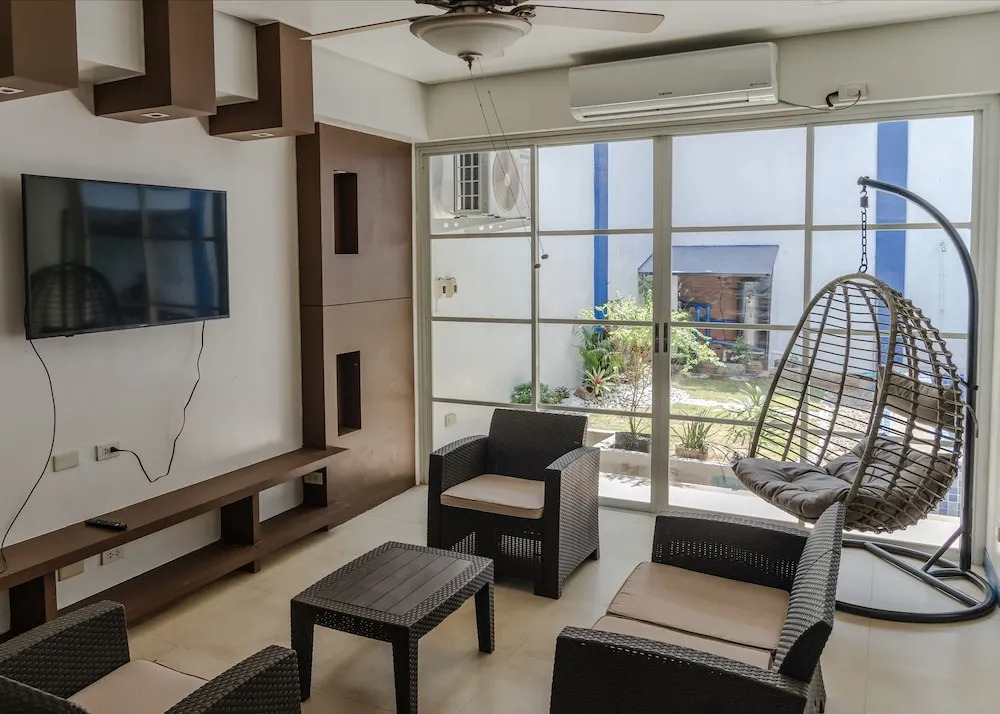 Kadangyan by 3BU Hostel