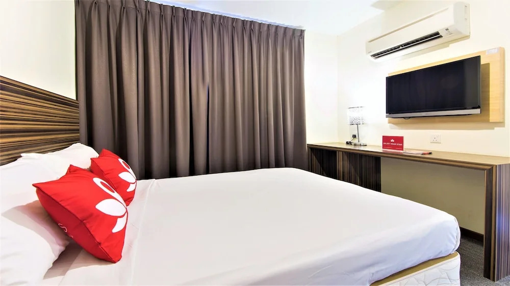 ZEN Rooms Basic Near I-City