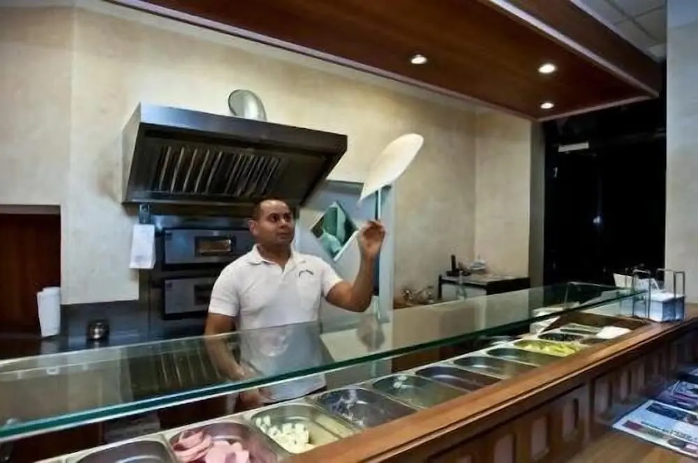 Hotel Manu