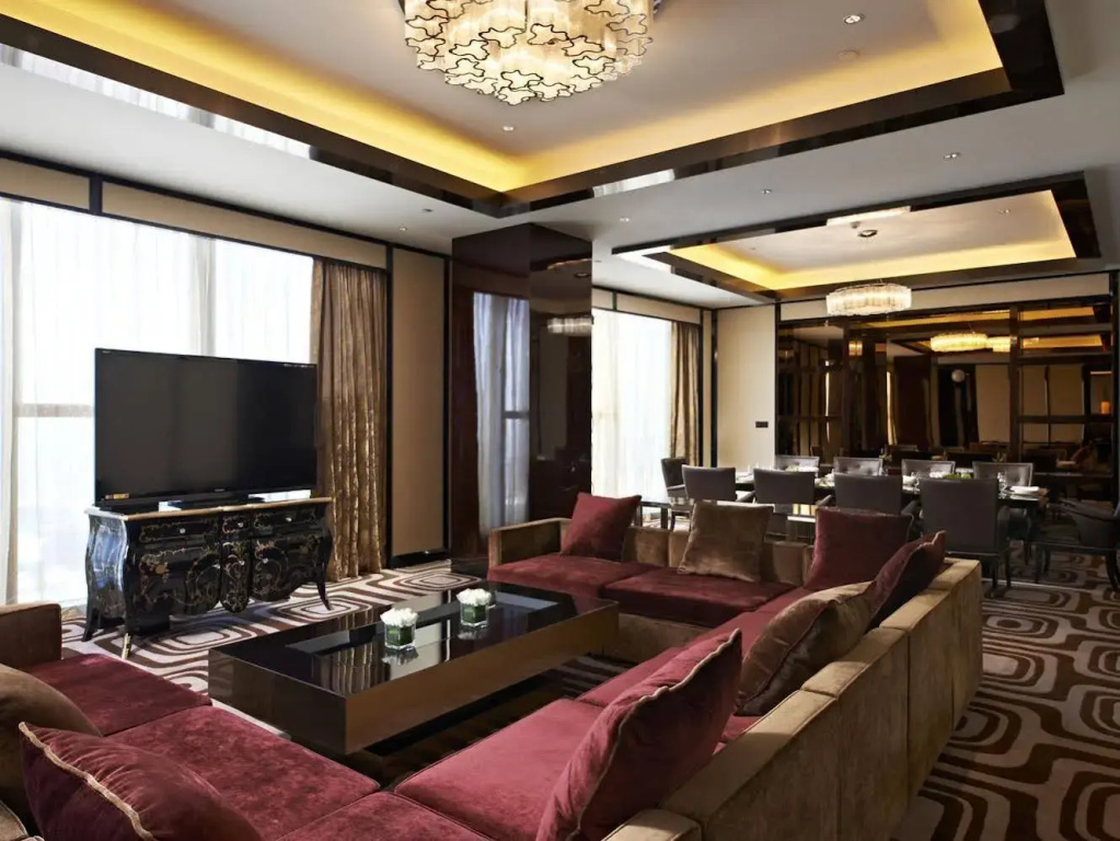 Sheraton Shanghai Waigaoqiao Hotel