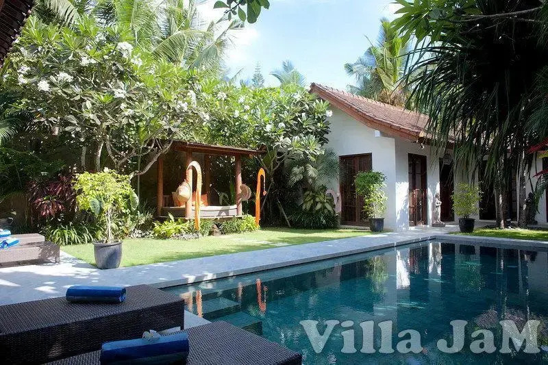 Villa Nana by Pertama Stay