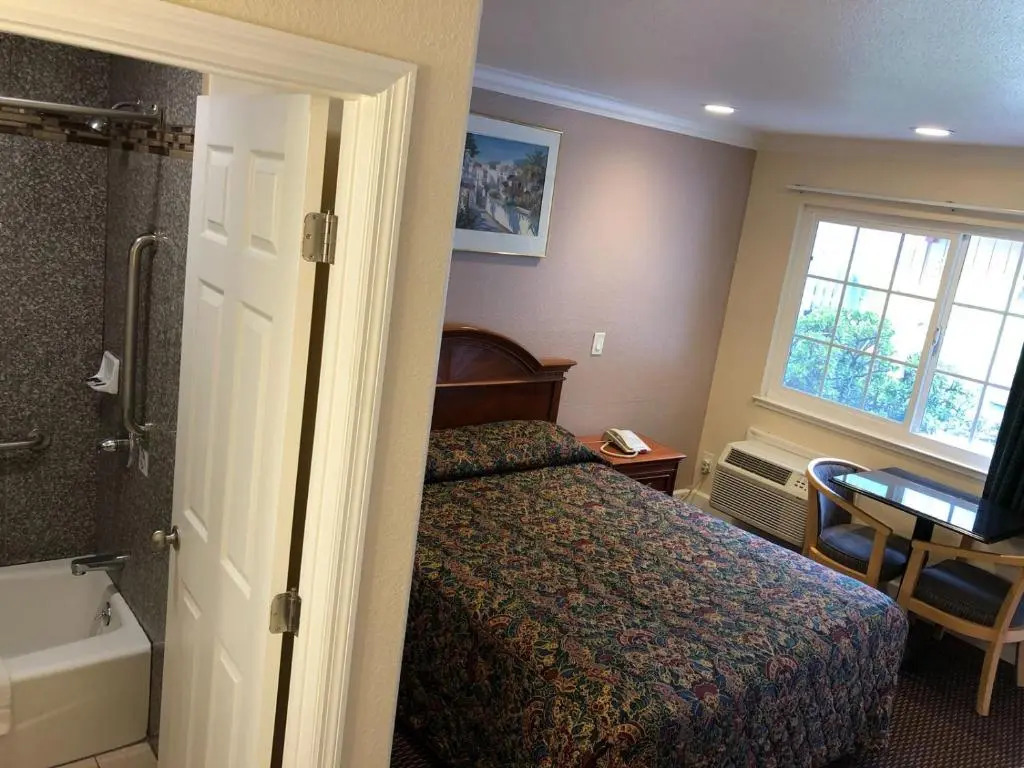 Gateway Lodge