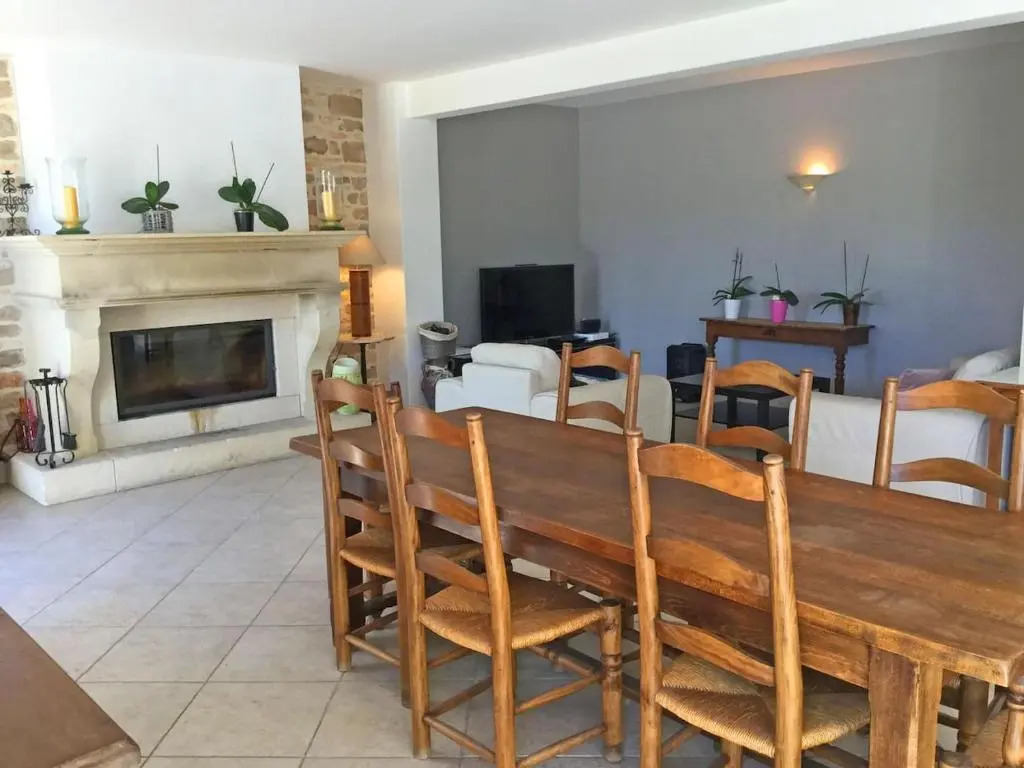 Grande Maison Familiale Avec Piscine Privée Et Climatisation, 10 Personnes, Très Grand Jardin, Située Aux Vignères, Proche de L'Isle Sur la Sorgue - Ls2-338 Gaugalino