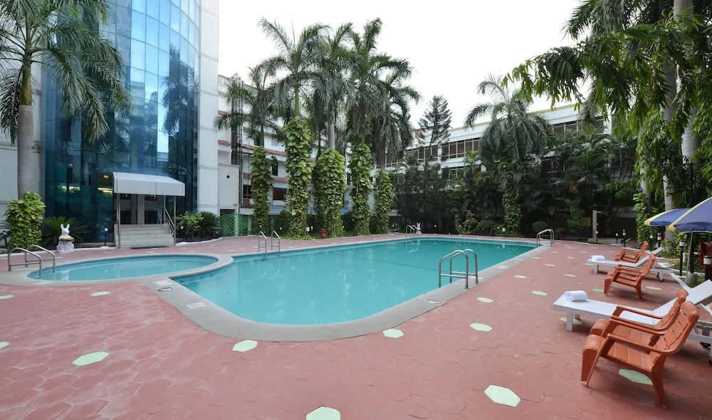 SRM Hotel Maraimalai Nagar Chennai