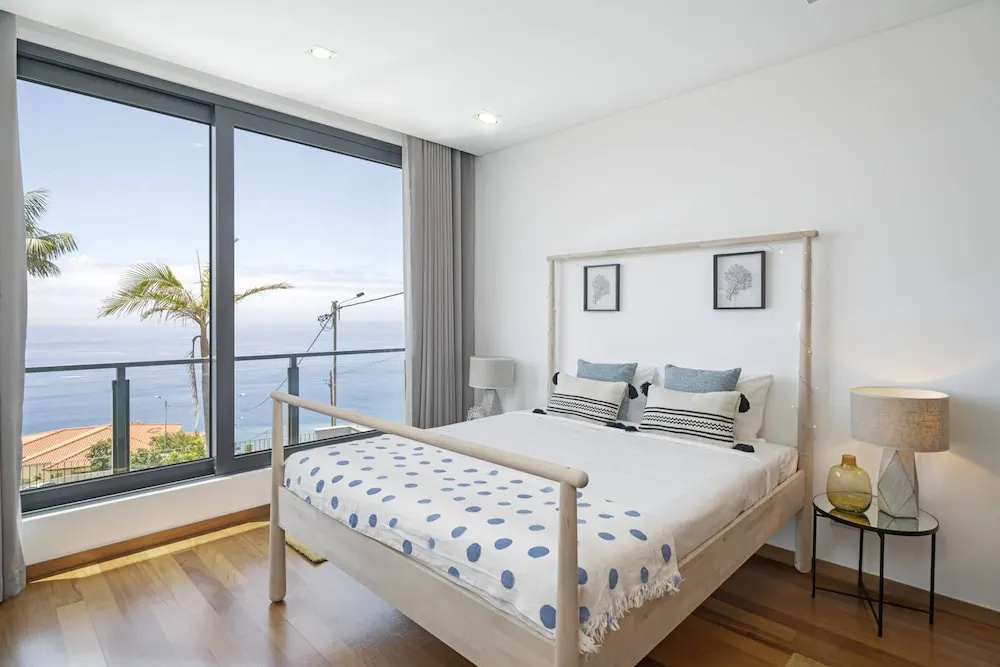 Vila Papagaio Verde by An Island Apart