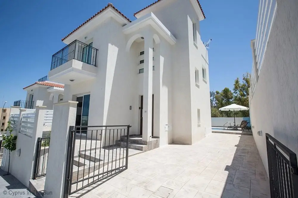 Cyprus Villa Green Bay 20 Gold