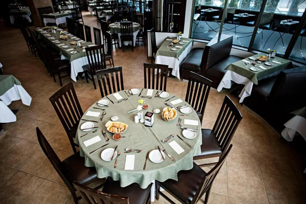 Suites Camino Real