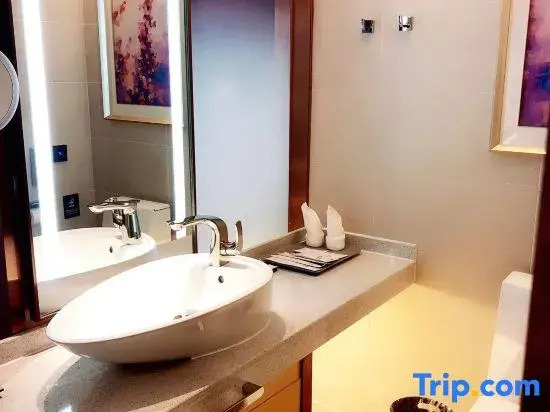 Lavande Hotel(Wuhan Wuhuan Sports Center Lin Konggang Avenue Store)
