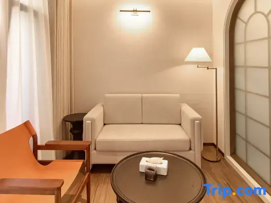 Muxi AffordableLuxury Light Luxury Homestay (Kunming Dianchi Lake Scenic Area)