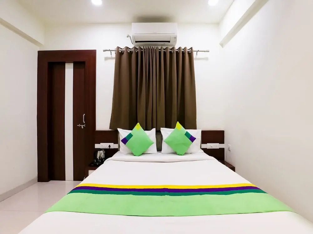 Restr Inn Manish Nagar