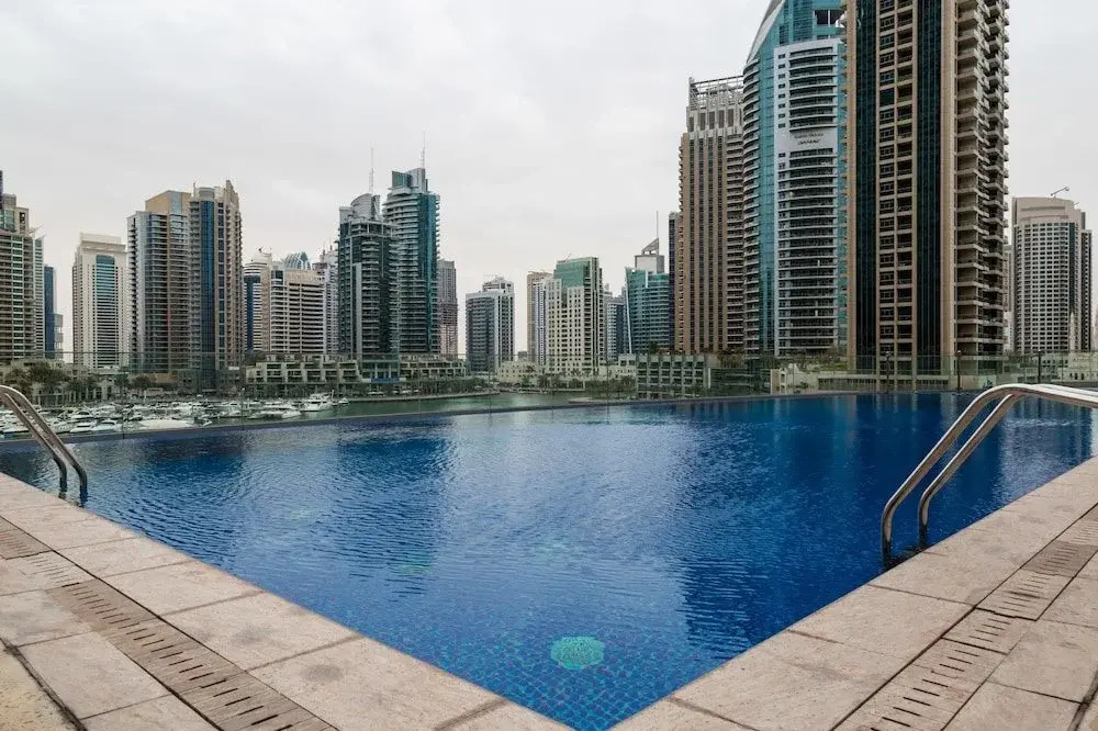 Havenly Vacation Cayan Tower