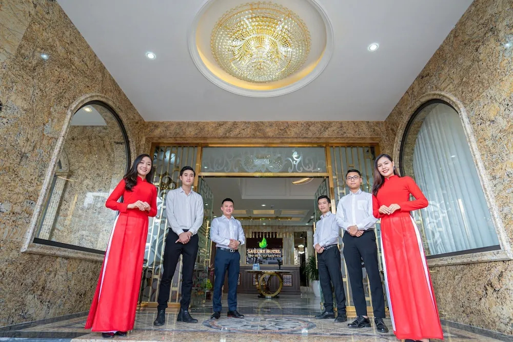 Luxury Hotel