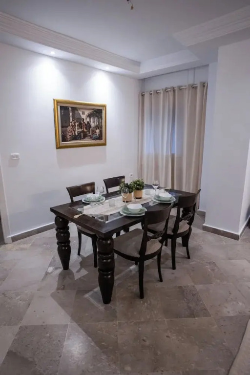 Charming Apartment With Panoramic Views in Historic Carthage
