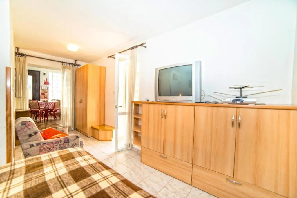Apartment Reisman