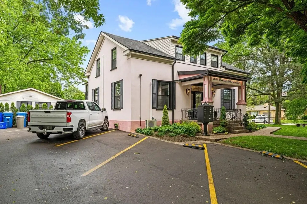 Modern Apt Neardowntown Ideal for Long Stays - U2