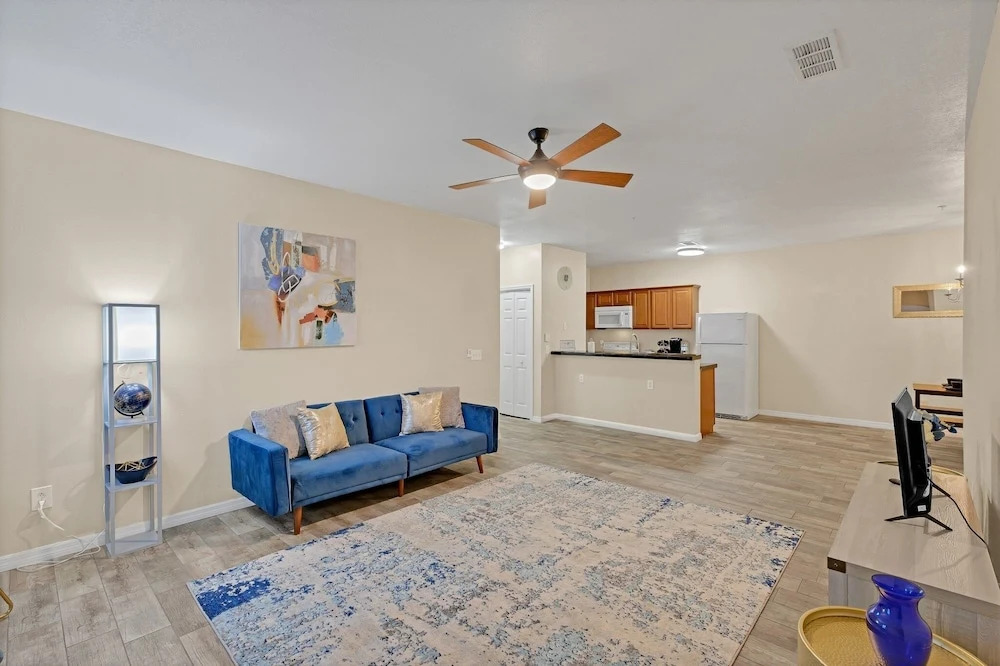 Amazing Luxury Condo In The Heart Of New Tampa! 2 Bedroom Condo