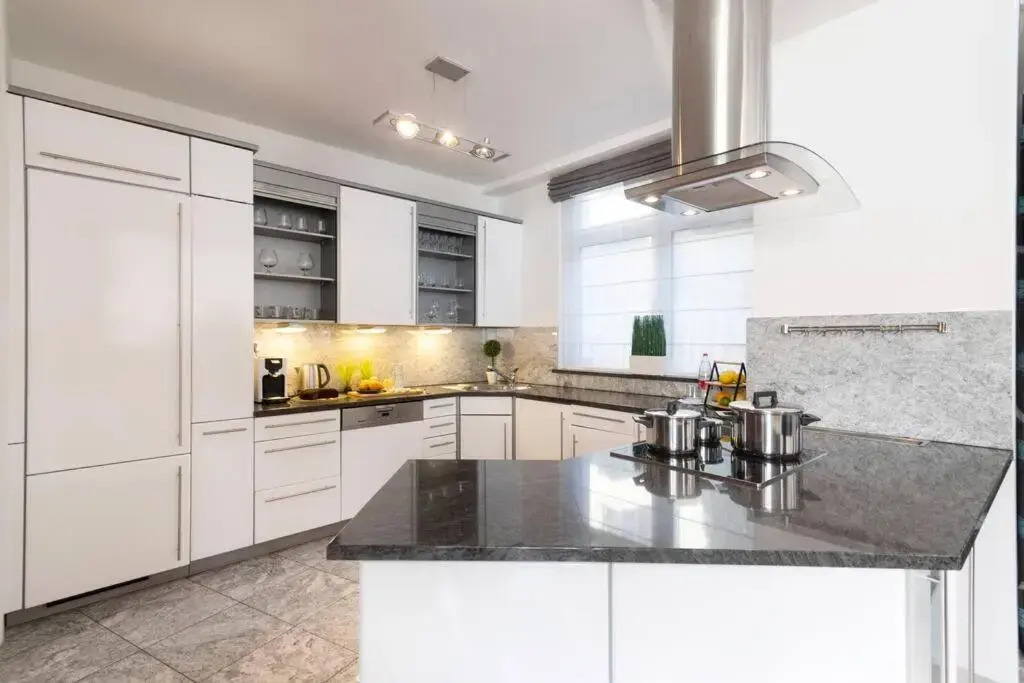 Wagner Stays - Miami Lovely romantic Garden apartment with whirlpool