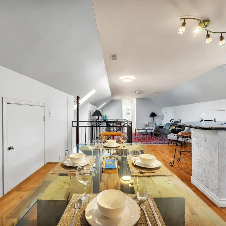 Private 2bdrm Unit With Ensuite Laundry - U5A