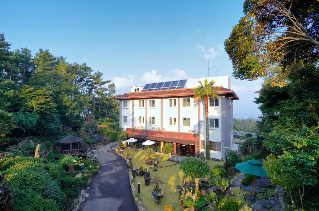 Jeju Star House