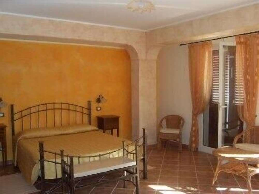Sikania Suite