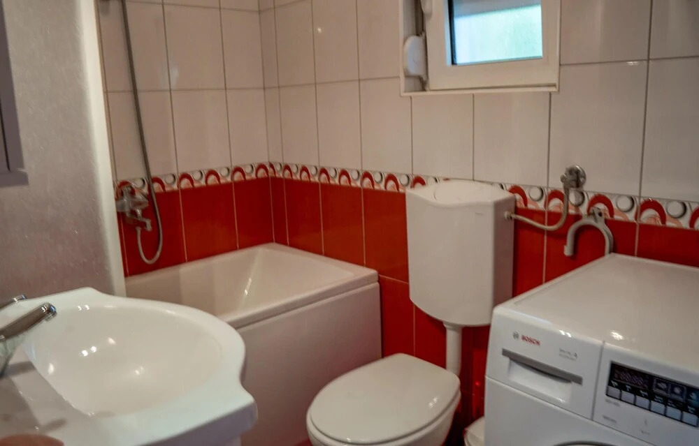 Nice home in Herceg Novi w/ Outdoor swimming pool, Sauna and 4 Bedrooms