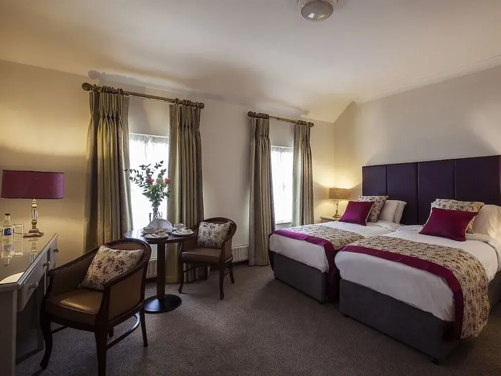 Breffni Arms Hotel