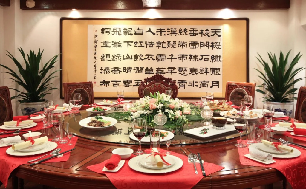 Jingshan Garden Courtyard Hotel Beijing Forbidden City Newly renovated Tianmen Wangfujing Gardenhutong BejjingCourtyard