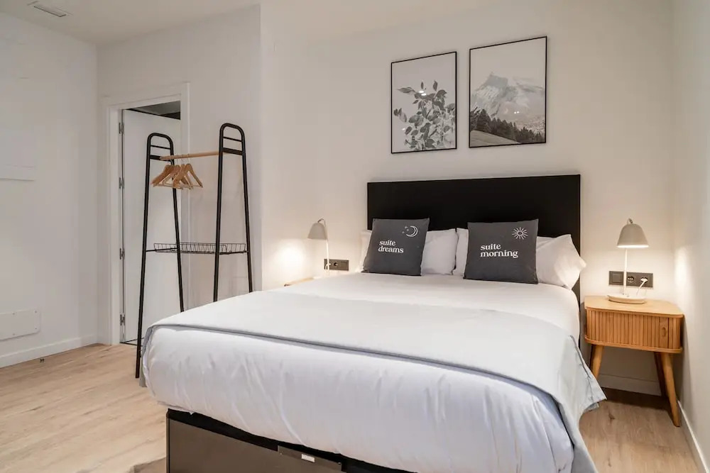 Limehome Vitoria Palacio de los Álava-Velasco
