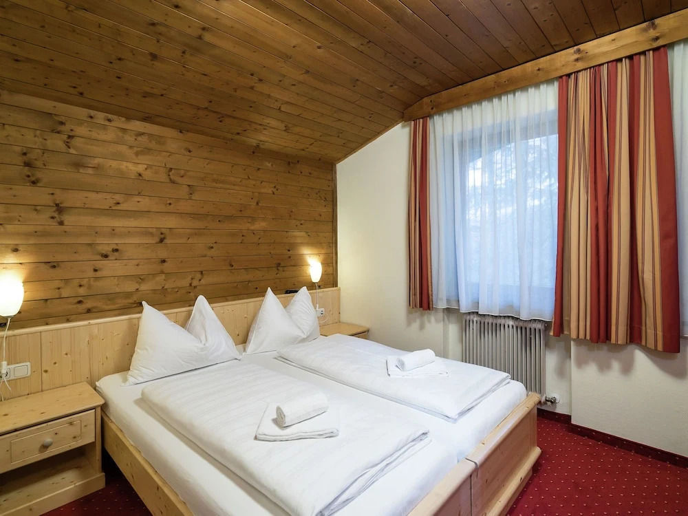 Pleasant Holiday Home in Wald Im Pinzgau with Terrace