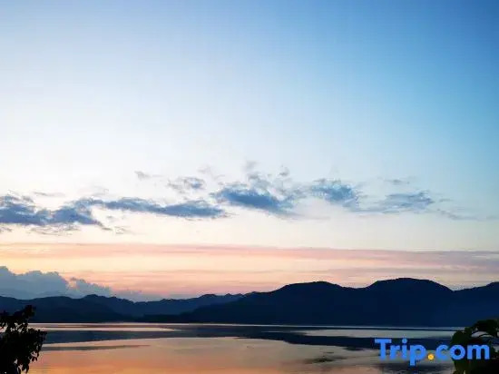 Huangshan Taiping Lake Qihu Homestay