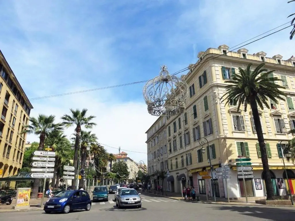 Appartement Ajaccio, 1 pièce, 2 personnes - FR-1-61-473