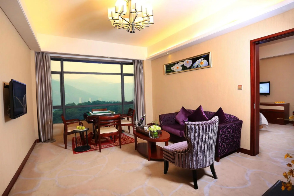 Ramada Longyan
