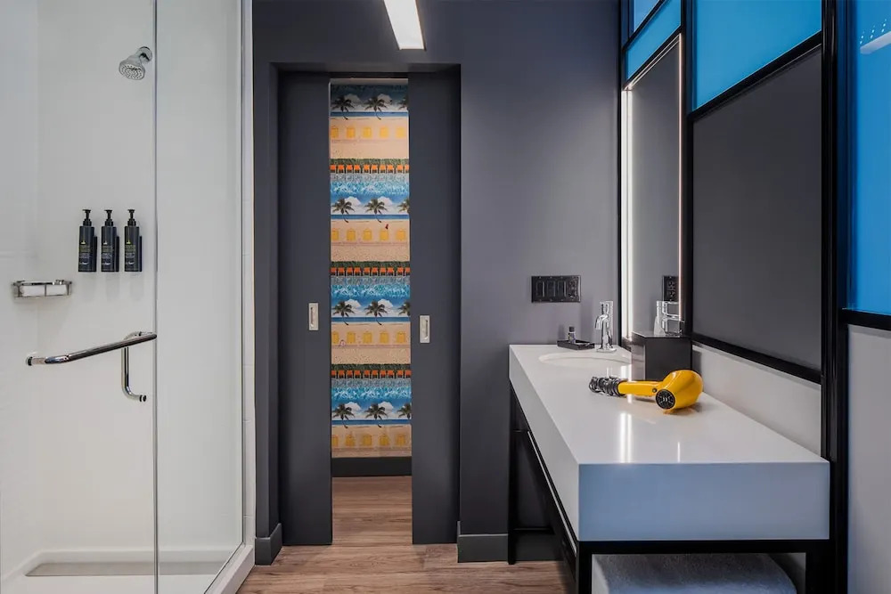 Aloft by Marriott Fort Lauderdale Airport
