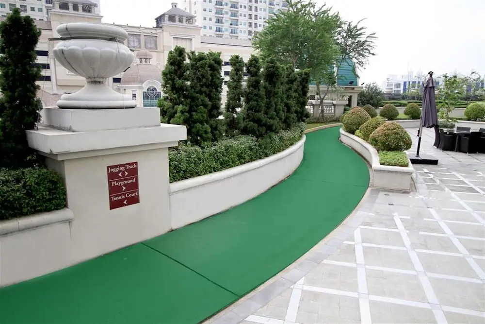 Spacious 2Br With Mall Access At Bellezza Apartment