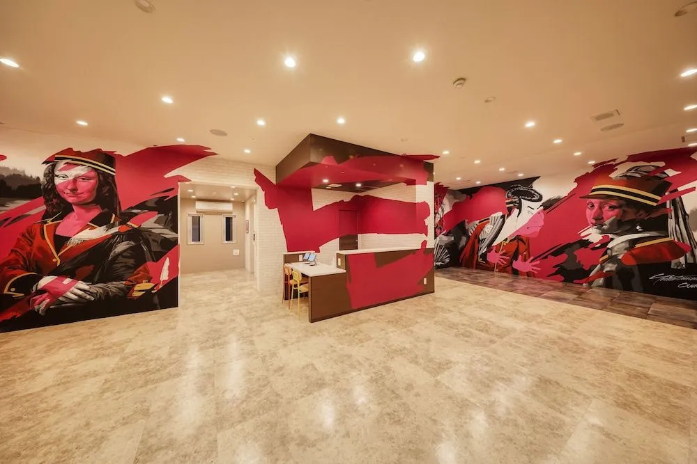 New Normal Hotel in NAMINOUE ニューノーマルホテルイン波の上