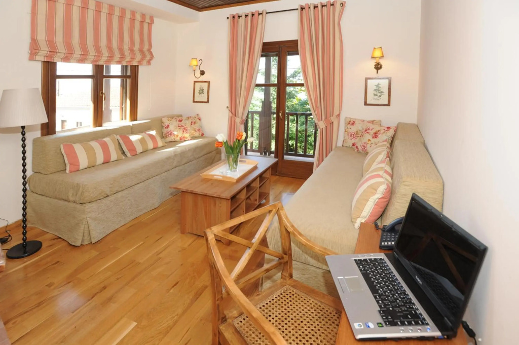 Boutique Hotel Kentrikon & Bungalows