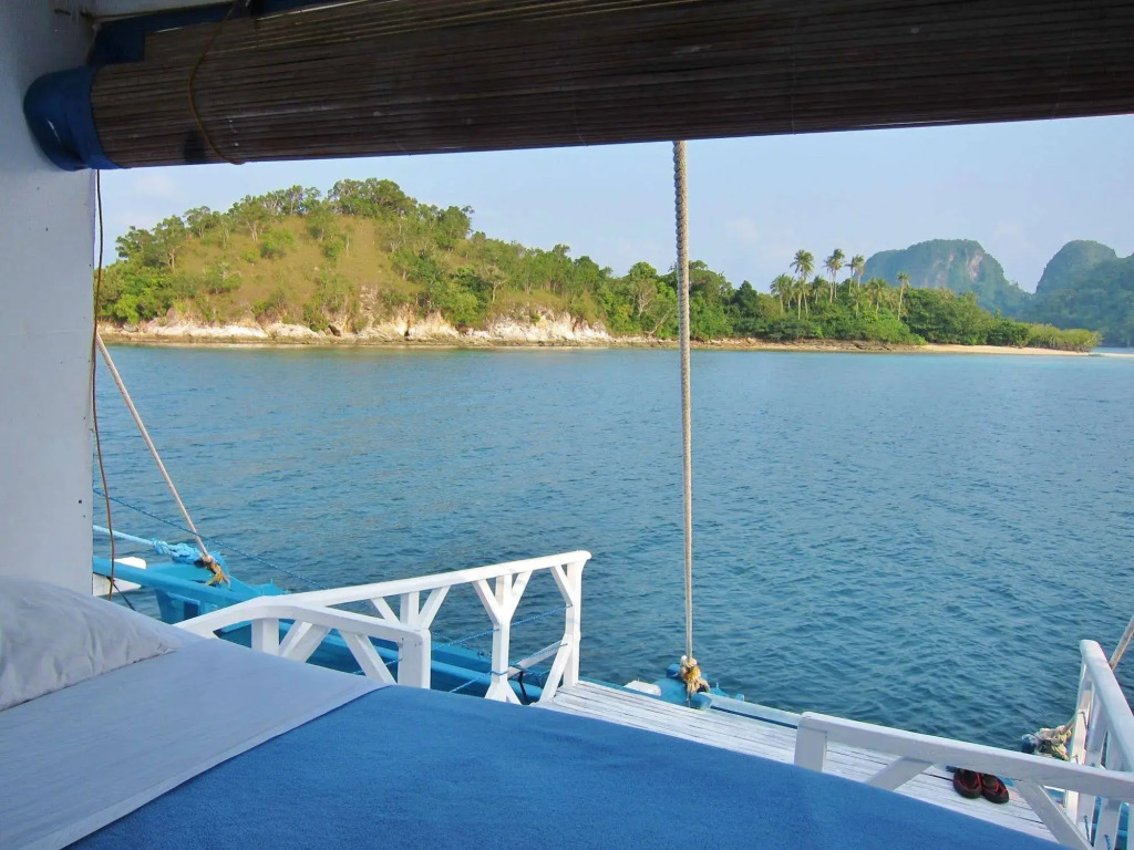 Palawan Secret Cruise Floating Hotel