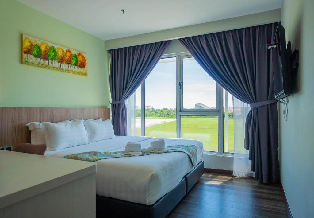 FLYPOD Hotel
