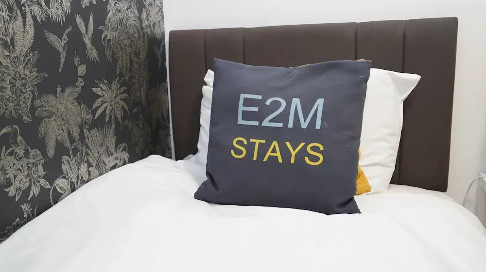 Ground floor Apt Slough by Easy2Manage