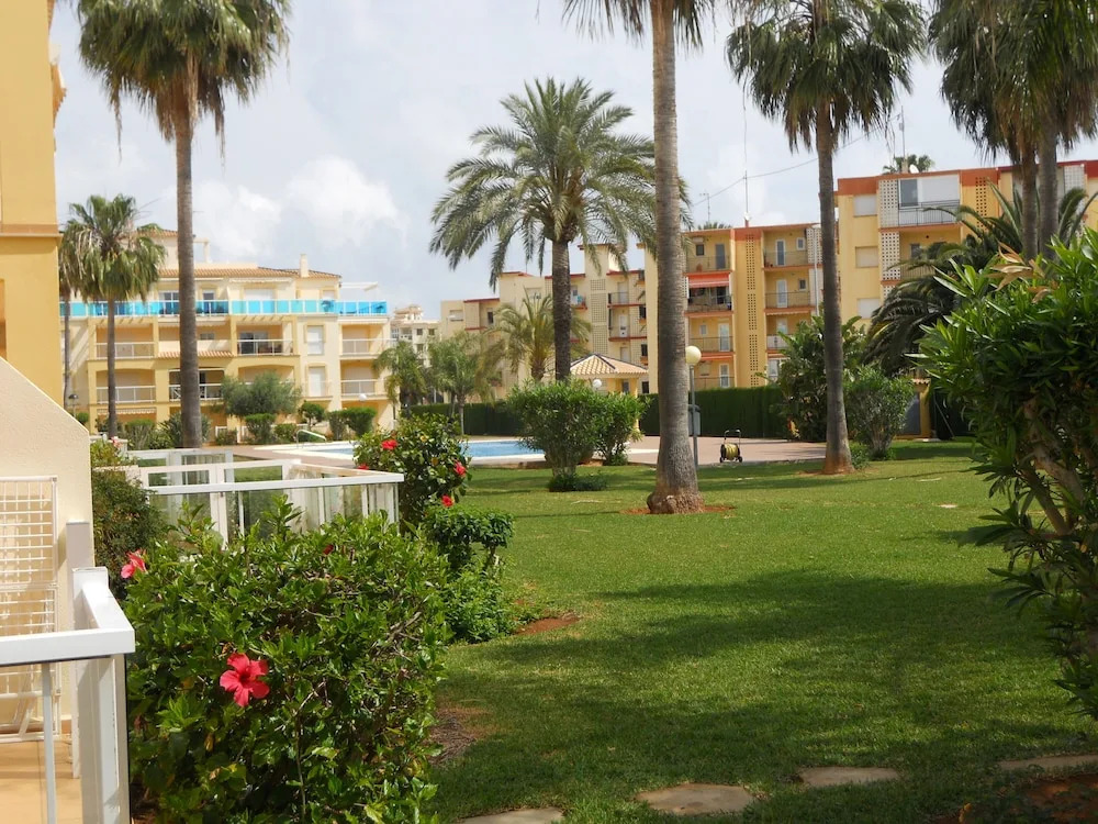 Urb La Riviera