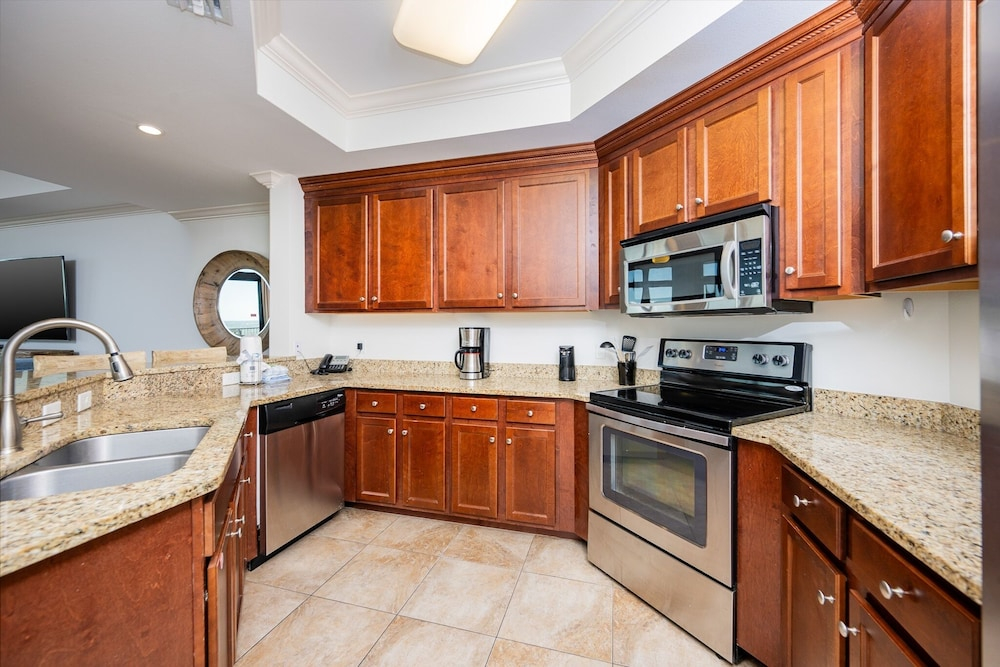 The Oasis 2015 Formerly Phoenix West Ii 2015 3 Bedroom Condo