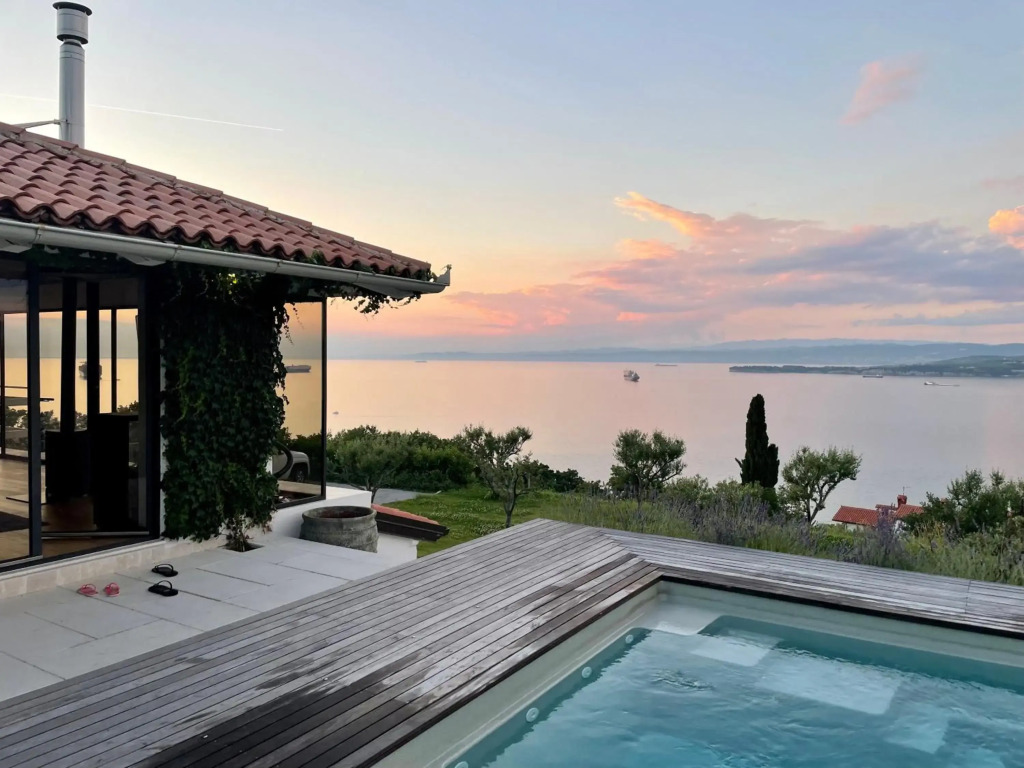 Villa The View