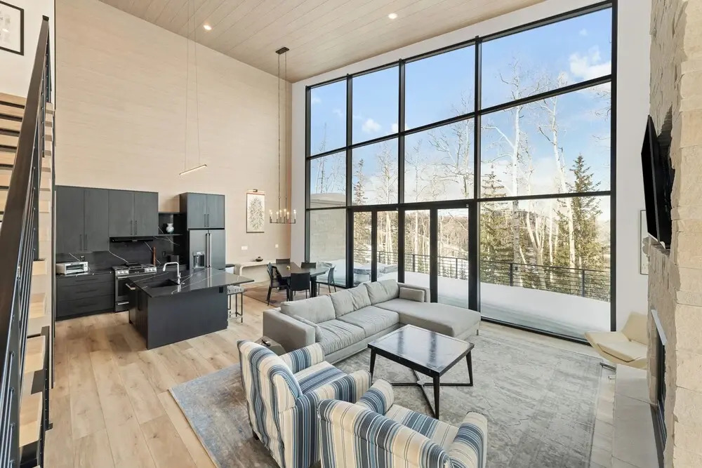 Modern Ski-in/out Home in Brian Head w/ Deck