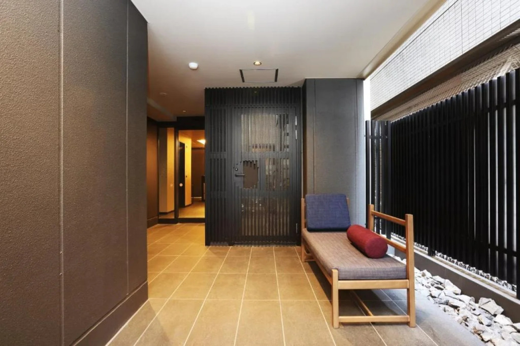Nplushotel higasikanda