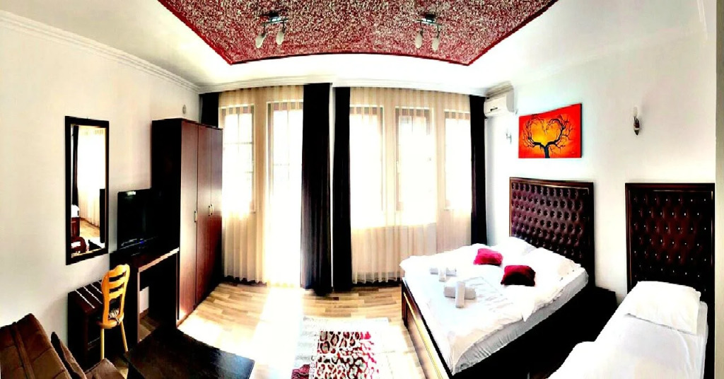 Hotel Venisi